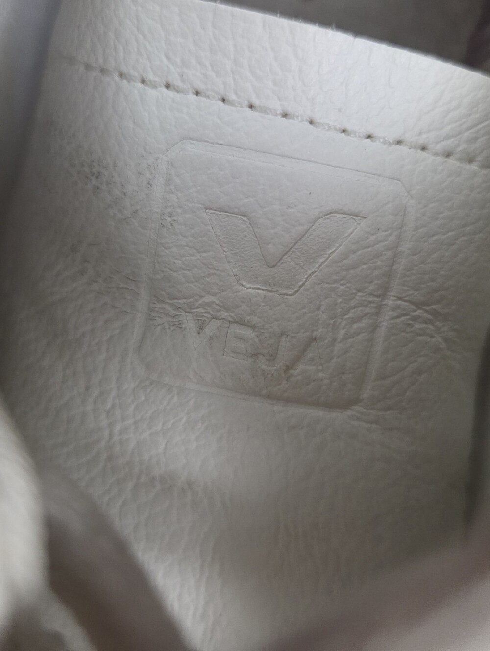 VEJA Campo Leather White, Orange Fluo Sneakers - Picture 10 of 13